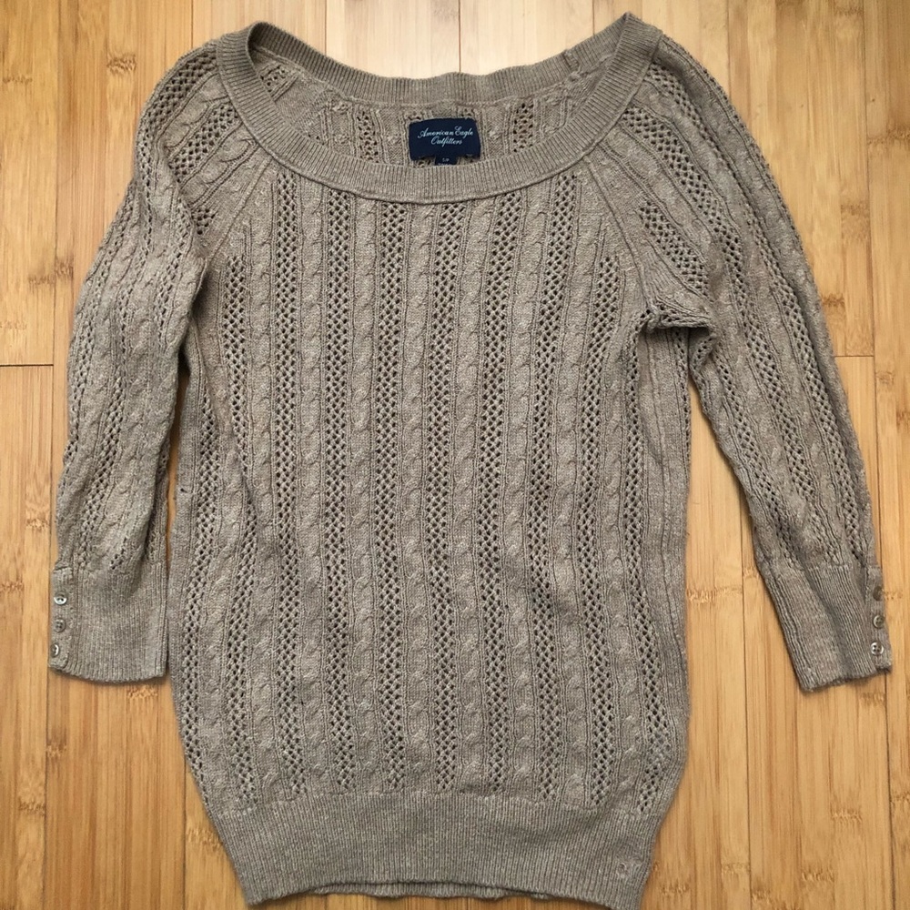 American eagle pullover sweater
